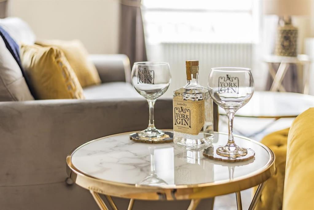 Rowntree One - Stunning Apartment- Grade II Listed Йорк Екстериор снимка